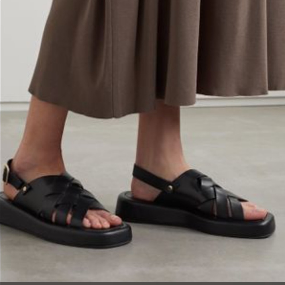 Loeffler Randall Finn sandal sz 9.5 black